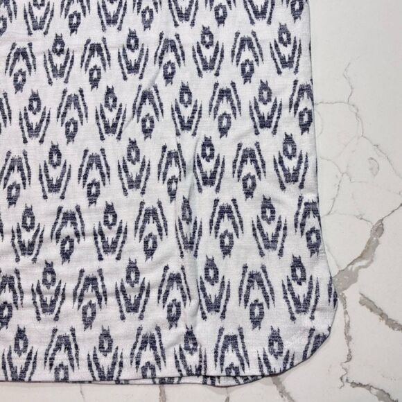 Gap | Women’s White Black Sleeveless Knit Geometric Printed Shirt Blouse Size S - Picture 6 of 16